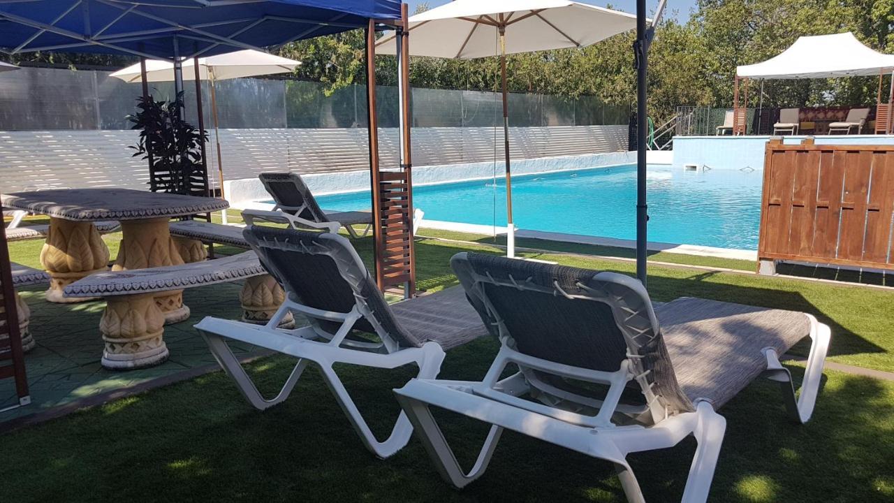 Вилла Cortijo San Jose Севилья Экстерьер фото
